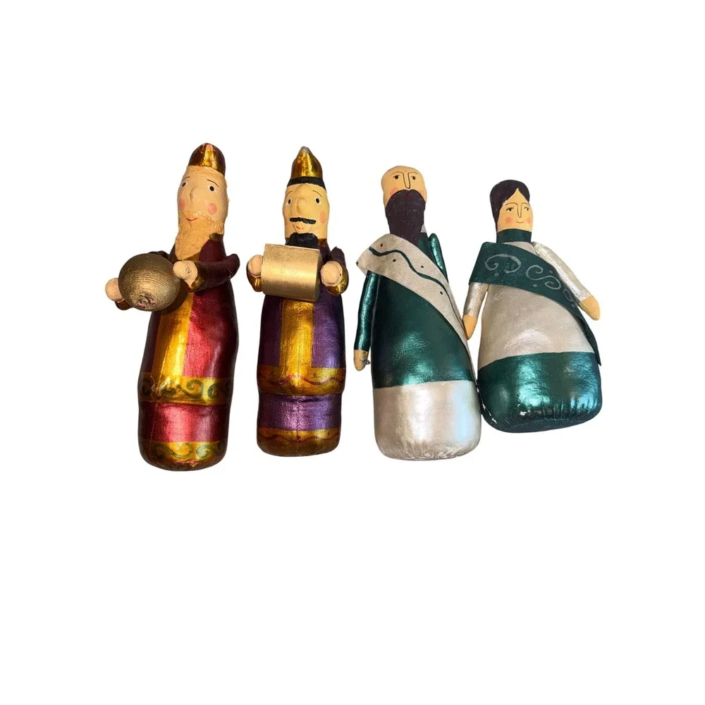 Vtg Folk Art Nativity Set 4 Piece Metallic Fabric‎ Mary Three Wise Men Figures